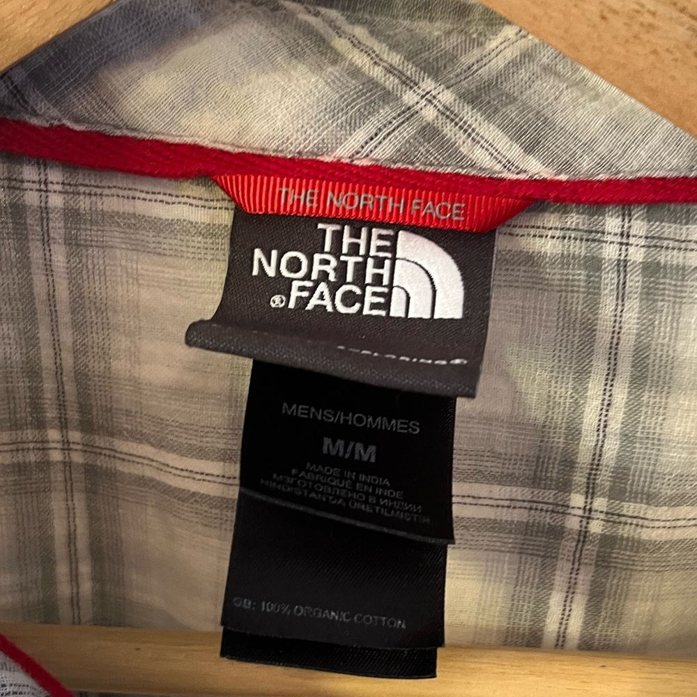 The North Face Plaid Cotton Lightweight Short Sleeve Button Up Farmhouse Hiking - Picture 2 of 7